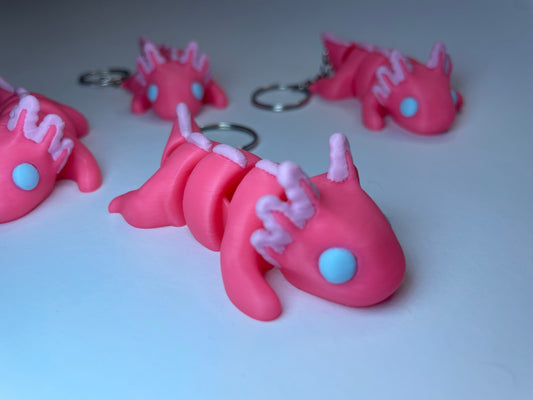 Beweglicher 3D-gedruckter Axolotl Aurelia als Schlüsselanhänger
