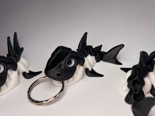 Schwarzer Flexi-Hai Schlüsselanhänger aus PLA