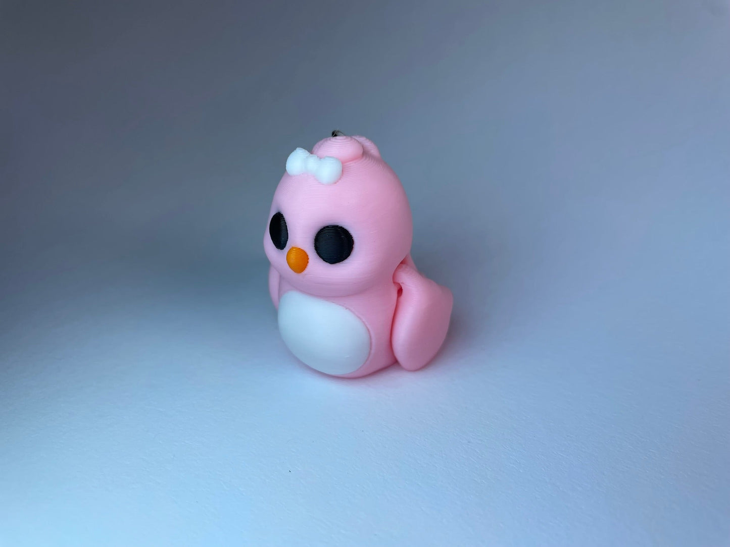 Kleiner Vogel-Schlüsselanhänger Fiona – rosa 3D-gedruckte Figur aus PLA