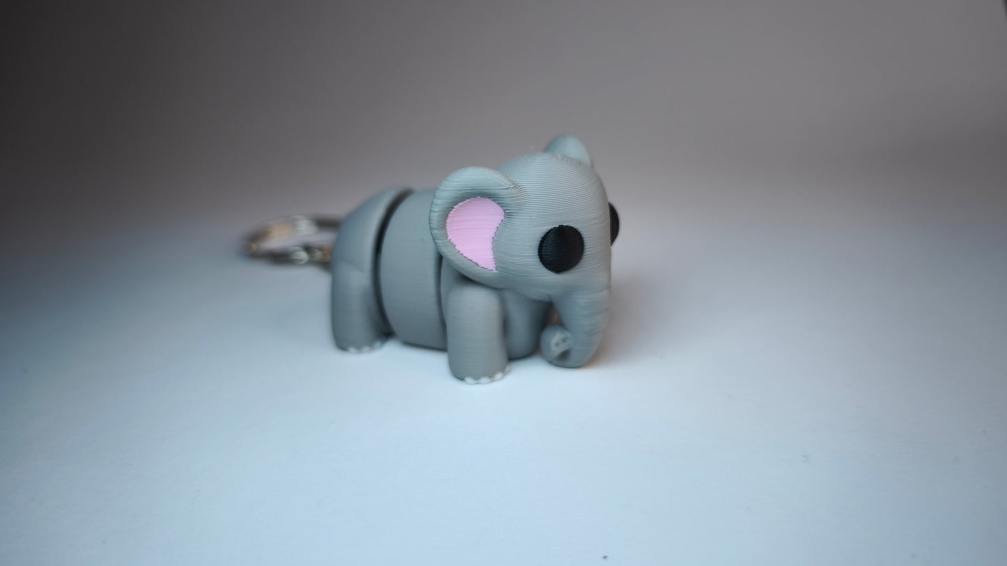 Flexi-Elefant Gertl – grauer 3D-gedruckter Schlüsselanhänger mit Metallkette