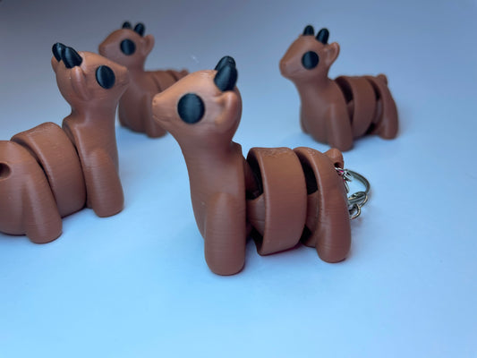 Flexi-Ziege Ziegenpeter als origineller Schlüsselanhänger – nachhaltig im Allgäu produziert.