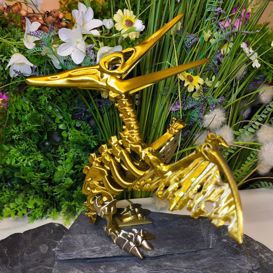 PLA Flugsaurier Skelettfigur mit ausgebreiteten Flügeln