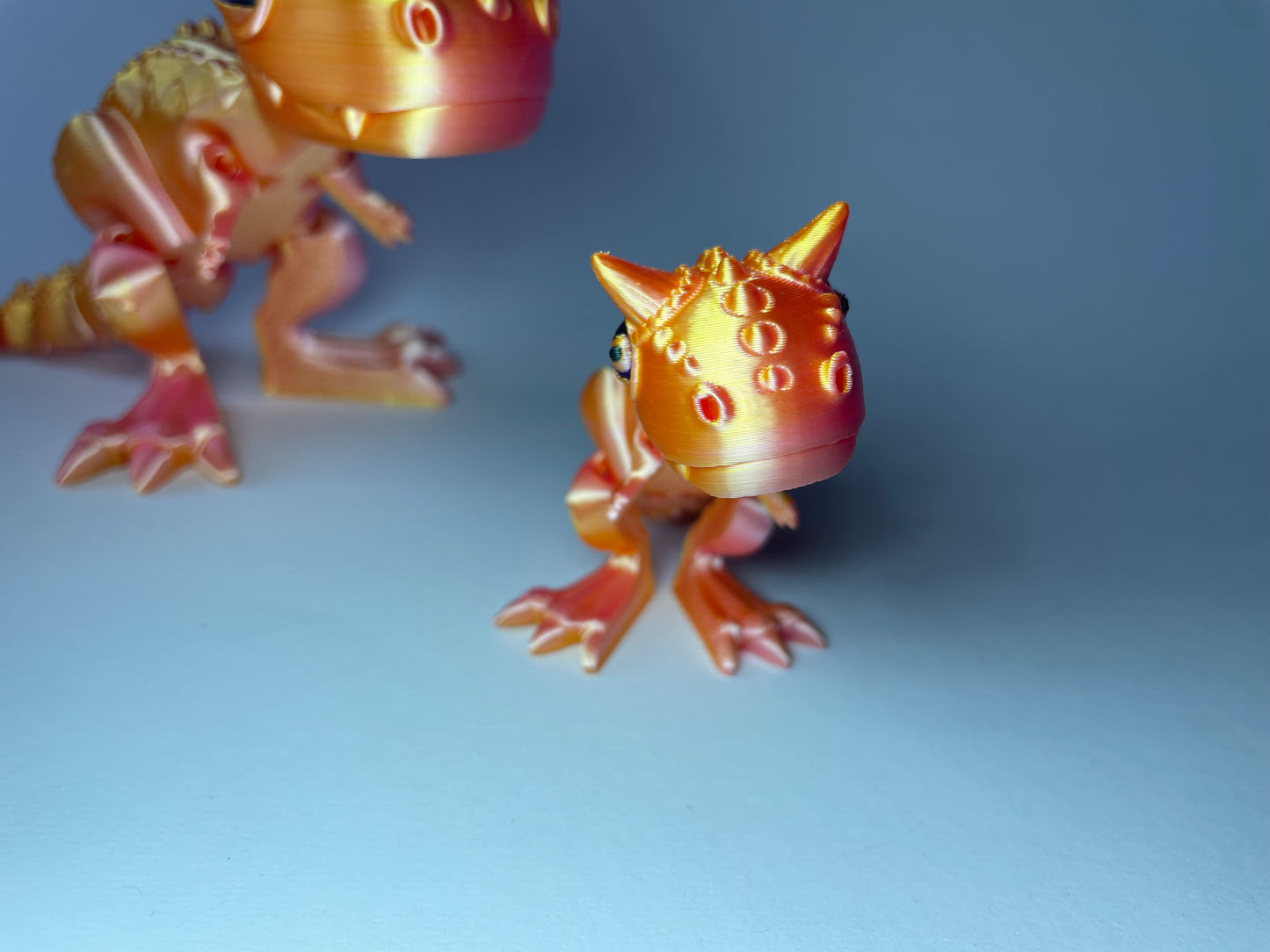 Little Carnotaurus – Flexi-Dino Figur | 3D-gedruckt mit PLA und PLA-Silk-Dual-Color · 3DruckAS