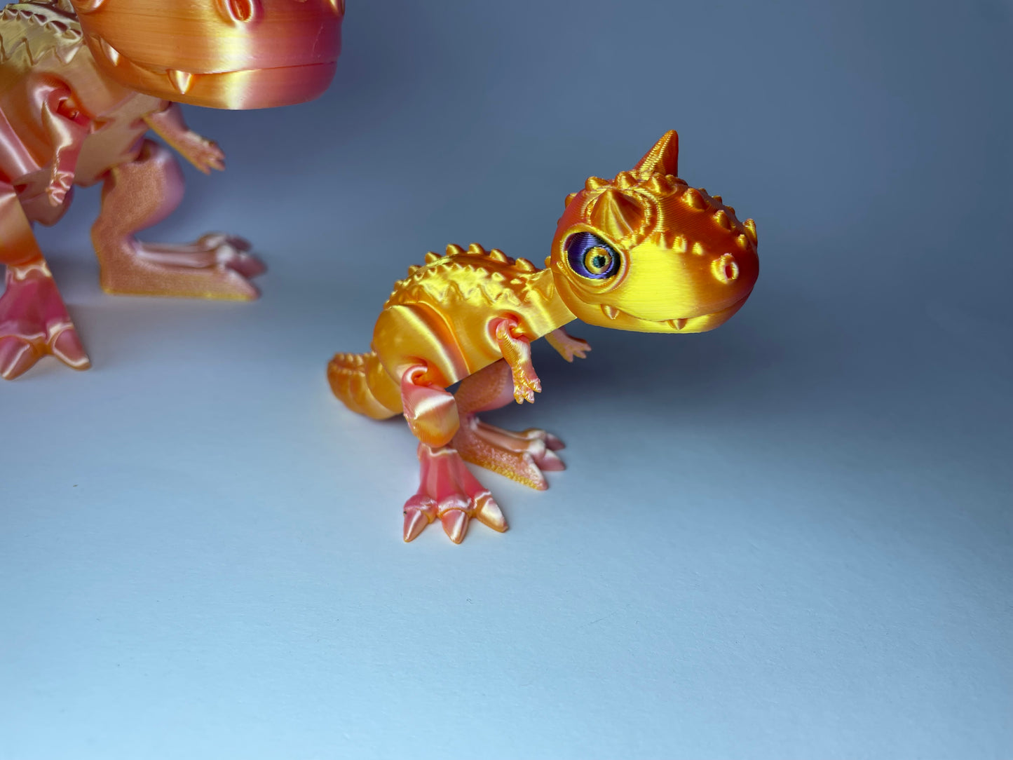 Little Carnotaurus – Flexi-Dino Figur | 3D-gedruckt mit PLA und PLA-Silk-Dual-Color · 3DruckAS