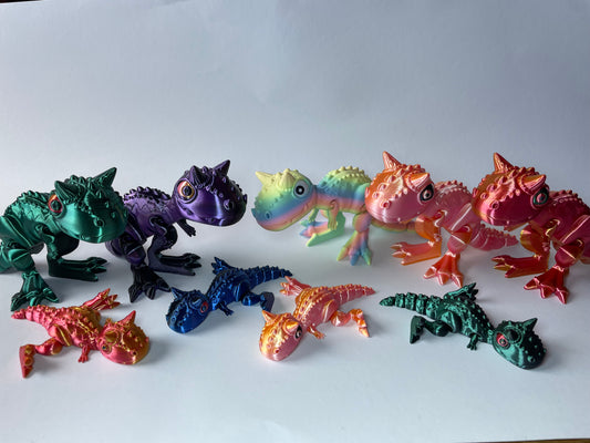 Carnotaurus – Flexi-Dino Figur | 3D-gedruckt mit PLA und PLA-Silk-Dual-Color · 3DruckAS