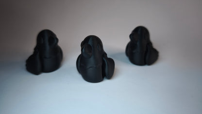 Flexi-Rabe Edgar – 3D-gedruckter Schlüsselanhänger aus PLA, beweglich (schwarz)