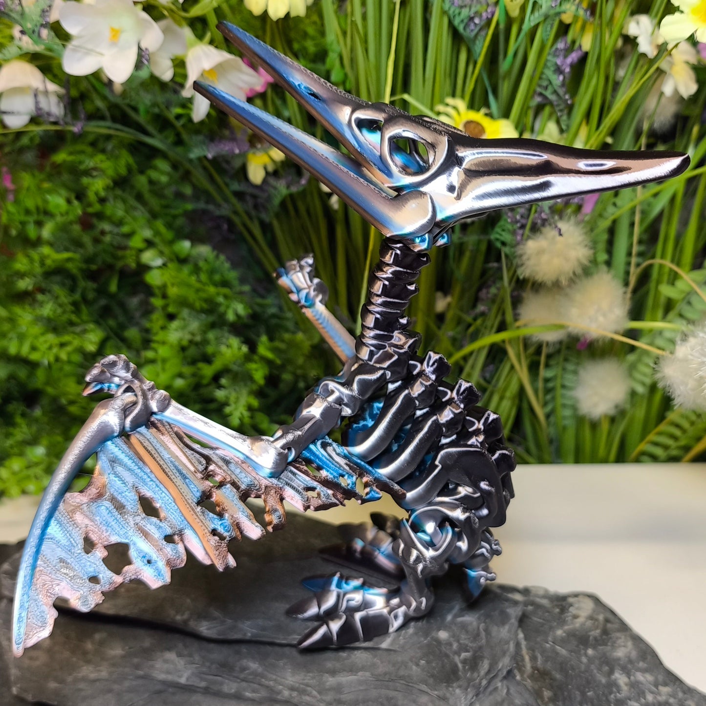 PLA Flugsaurier Skelettfigur mit ausgebreiteten Flügeln