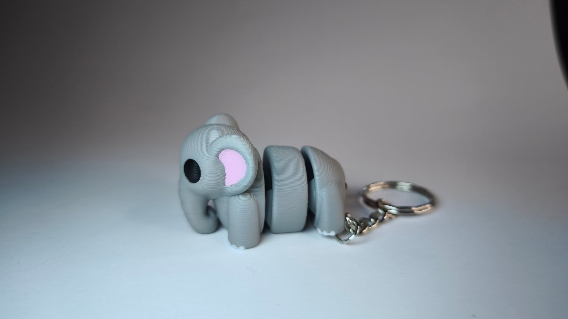 Flexi-Elefant Gertl – kompakter Schlüsselanhänger aus PLA