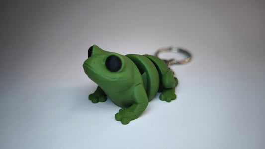Quaxi der Flexi-Frosch – 3D-gedruckter Schlüsselanhänger in sattem Grün