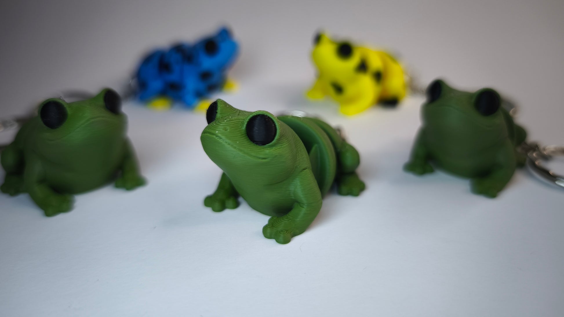 Quaxi der Flexi-Frosch – grüner PLA-Schlüsselanhänger als Sammlerstück