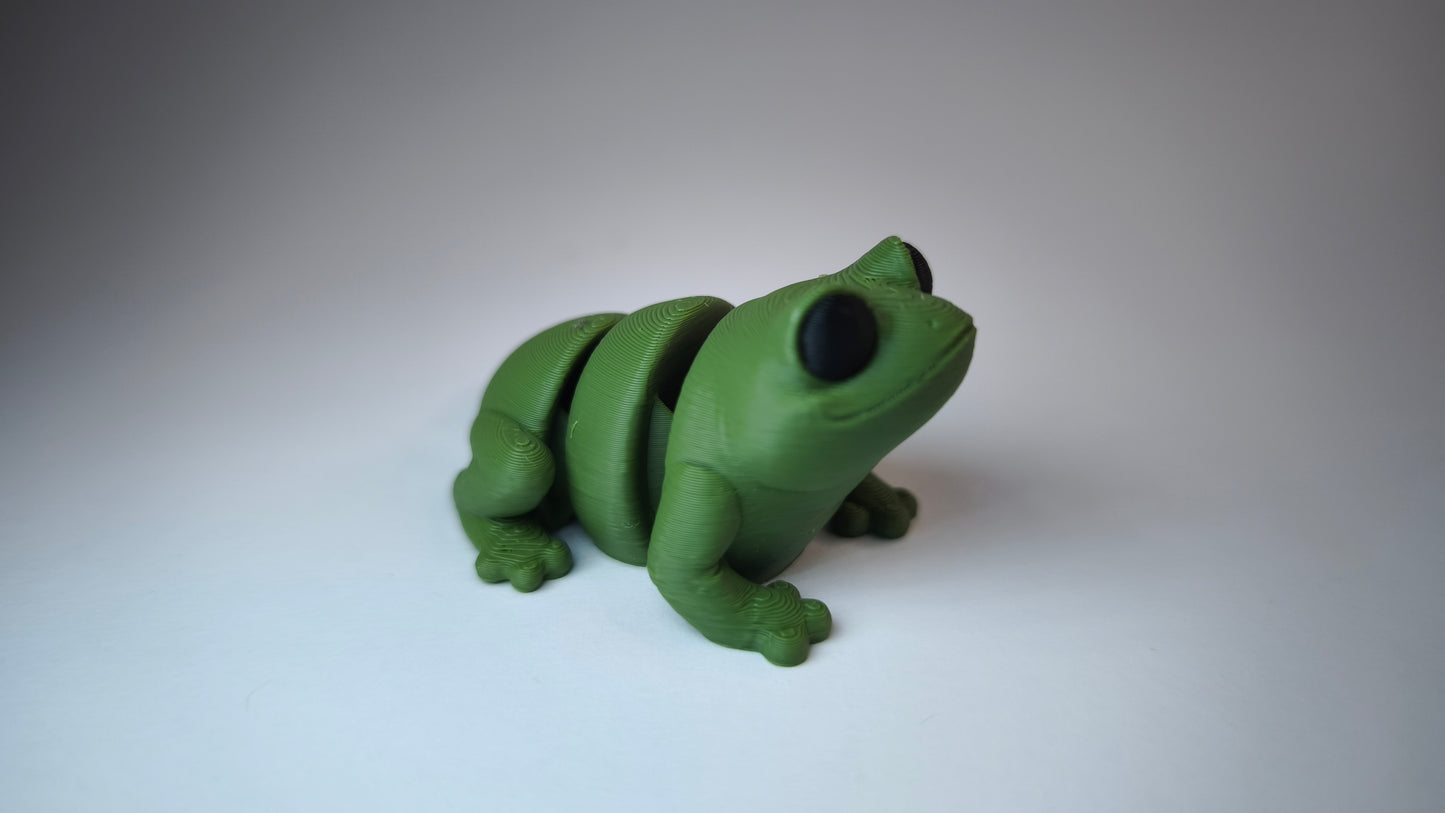 Quaxi der Flexi-Frosch – Detailansicht der 3D-gedruckten Figur in Grün