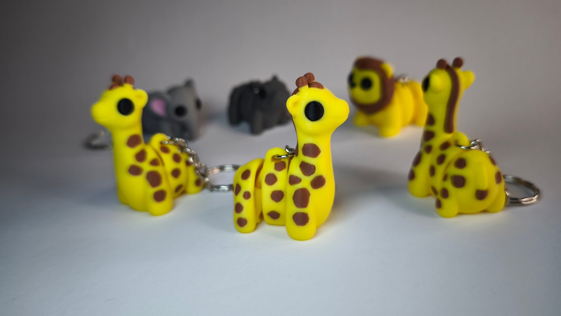 Raffi die Flexi-Giraffe – Schlüsselanhänger als Geschenk oder Sammlerstück