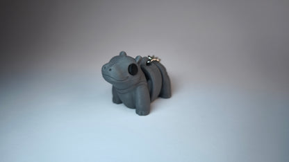 Nils das Flexi-Nilpferd – bewegliche Figur in Grau, 3D-gedruckt