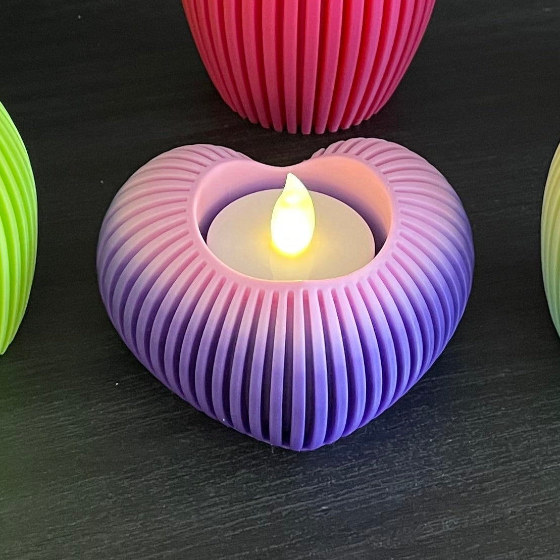 Herz-Teelichhalter geriffelt | NUR für LED-Teelichtkerze geeignet! | Moderne Minimalistisches Teelich-Herz | Valentinstag-Deko