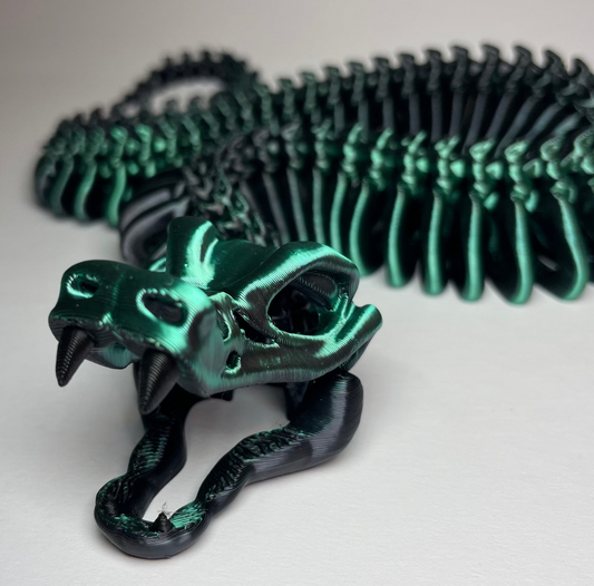 Flexi Schlange Schwarz-Grün – 3D-gedrucktes Fidget Toy zum Sammeln