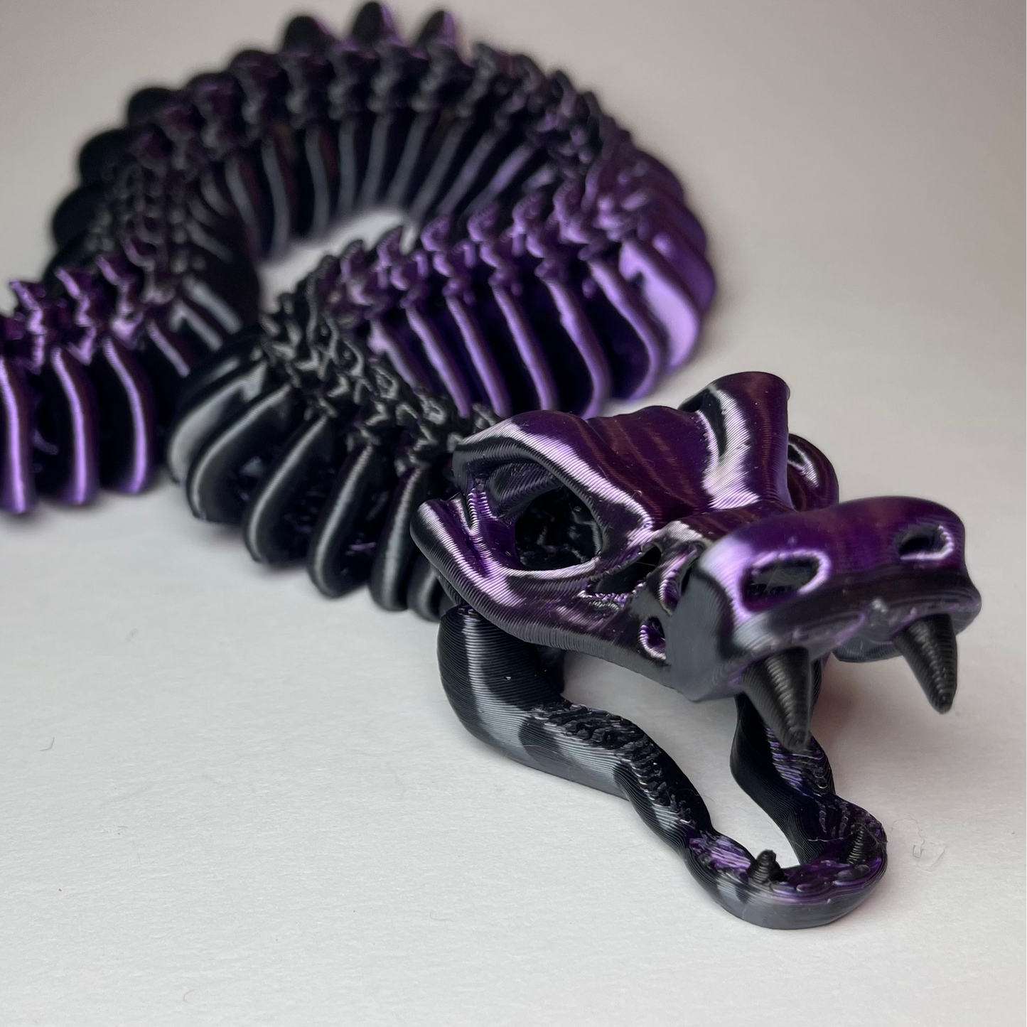 XL(54cm) Skelett-Schlange  – Snake - 3D-gedruckte bewegliche Schlangenfigur aus PLA / Silk-Dual-Color