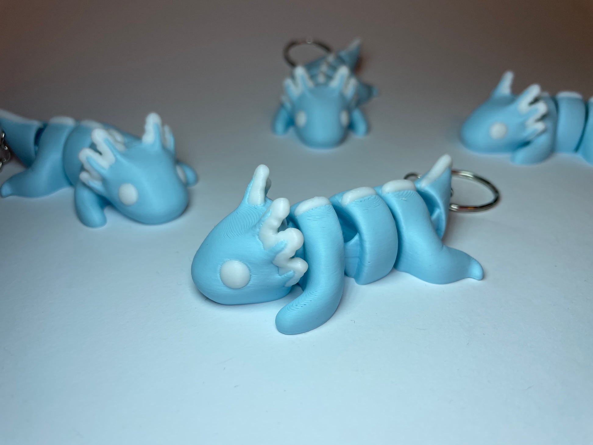 Ozean Blue Flexi-Axolotl als 3D-gedruckte Figur mit Metallkette